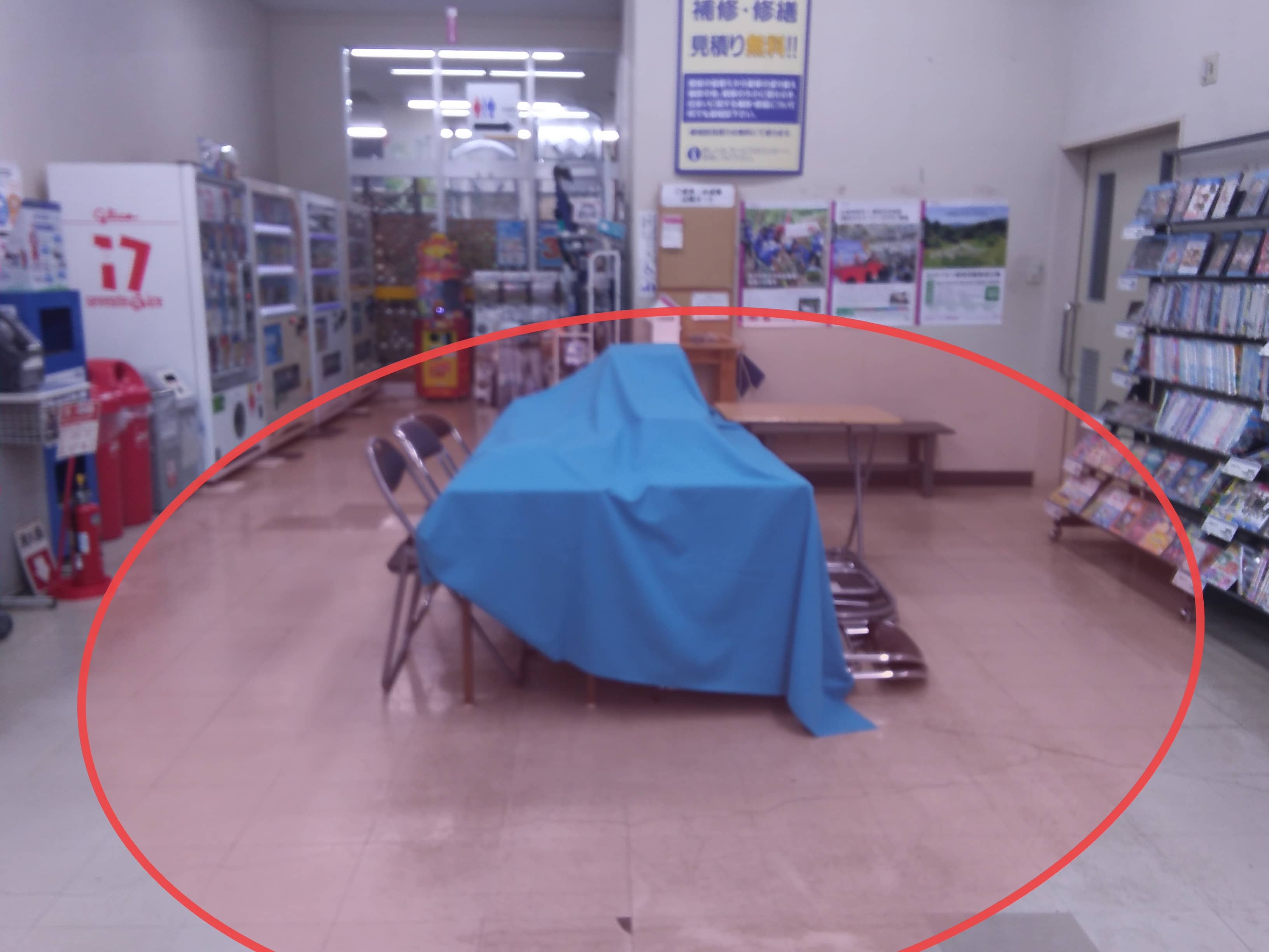 風除室 食物販やプロモーション等の出店に最適なホームセンター店内のイベントスペース