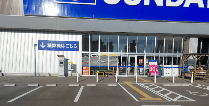 屋外駐車場 キッチンカーの出店に最適なホームセンター内駐車場の屋外イベントスペース