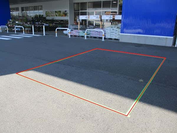 屋外駐車場 キッチンカーの出店に最適なホームセンター内駐車場の屋外イベントスペース