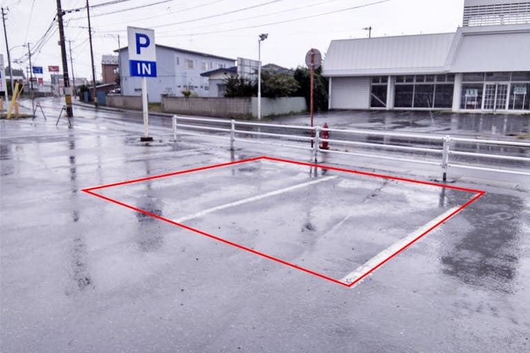 屋外駐車場 キッチンカーの出店に最適なホームセンター内駐車場の屋外イベントスペース