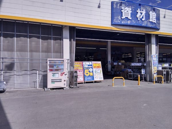 屋外駐車場 キッチンカーの出店に最適なホームセンター内駐車場の屋外イベントスペース