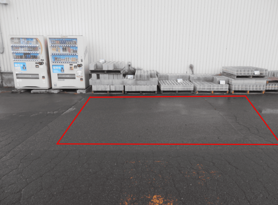 屋外駐車場 キッチンカーの出店に最適なホームセンター内駐車場の屋外イベントスペース1