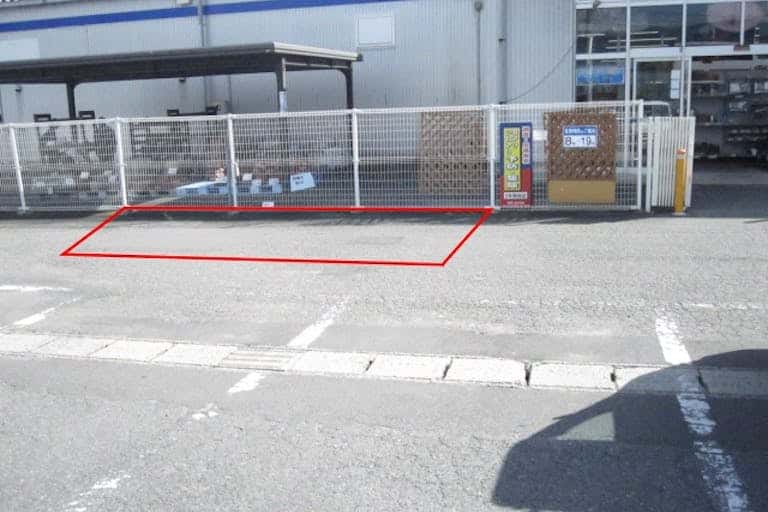 屋外駐車場 キッチンカーの出店に最適なホームセンター内駐車場の屋外イベントスペース