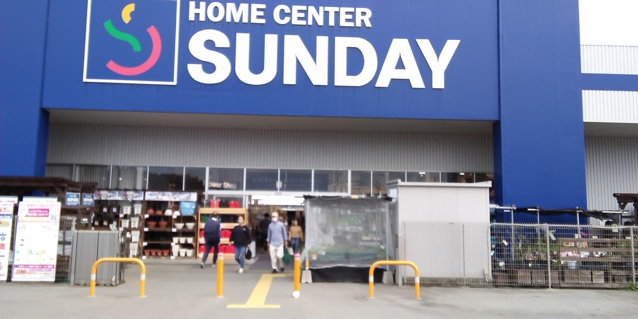 屋外駐車場 キッチンカーの出店に最適なホームセンター内駐車場の屋外イベントスペース1