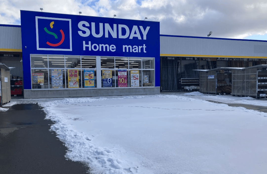 屋外駐車場 キッチンカーの出店に最適なホームセンター内駐車場の屋外イベントスペース