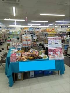 レジ前 食物販やプロモーション等の出店に最適なホームセンター店内のイベントスペース